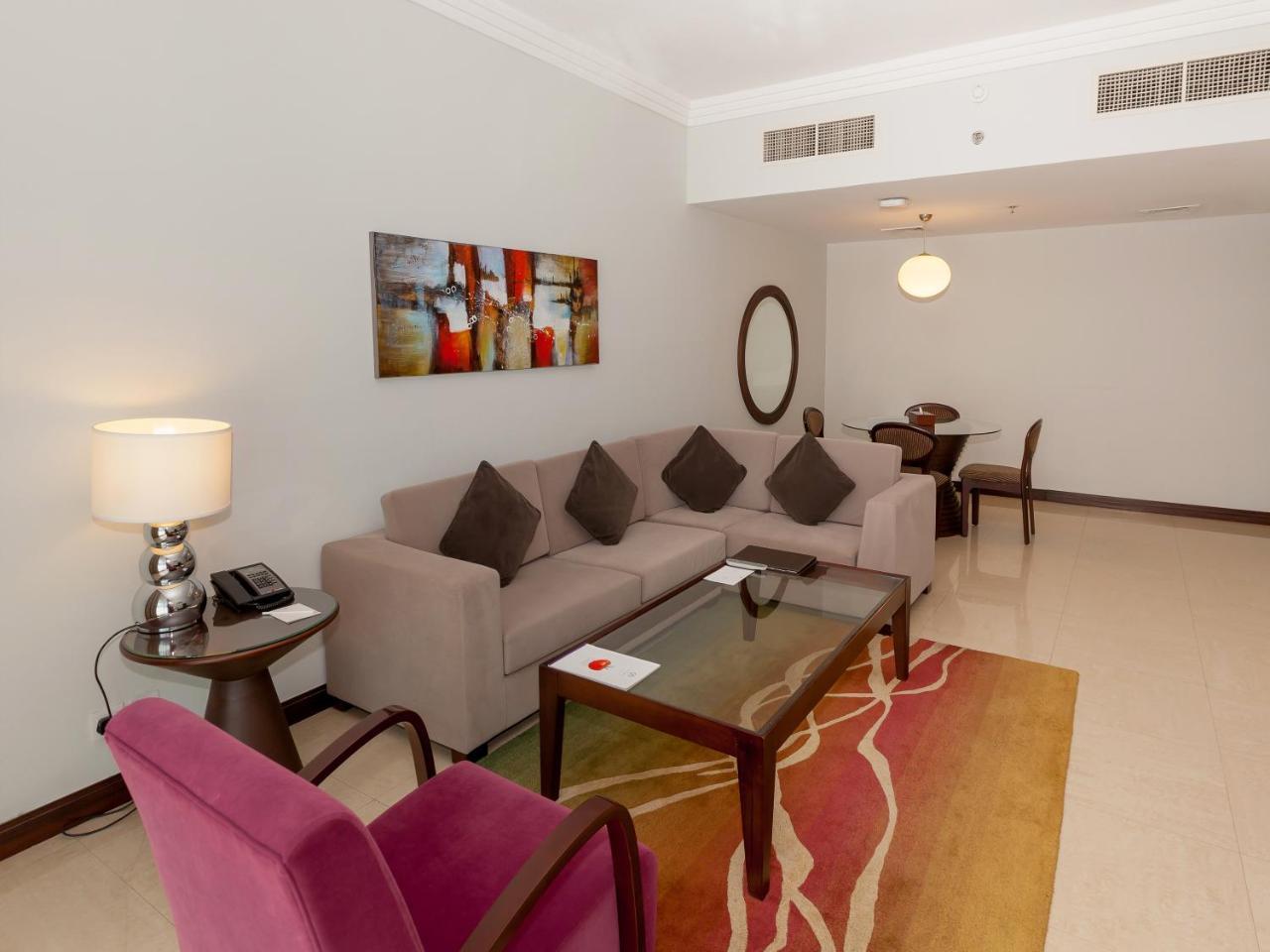 Flora Park Deluxe Hotel Apartments Dubaj Kültér fotó